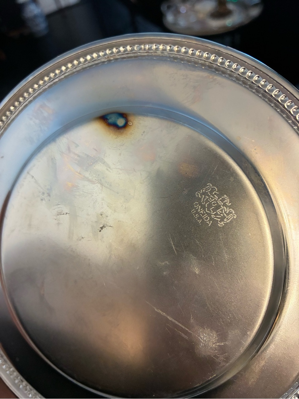 Vintage Oneida Silverplate Round Butter Dish Grandmillenial Decor Old English - Picture 9 of 9